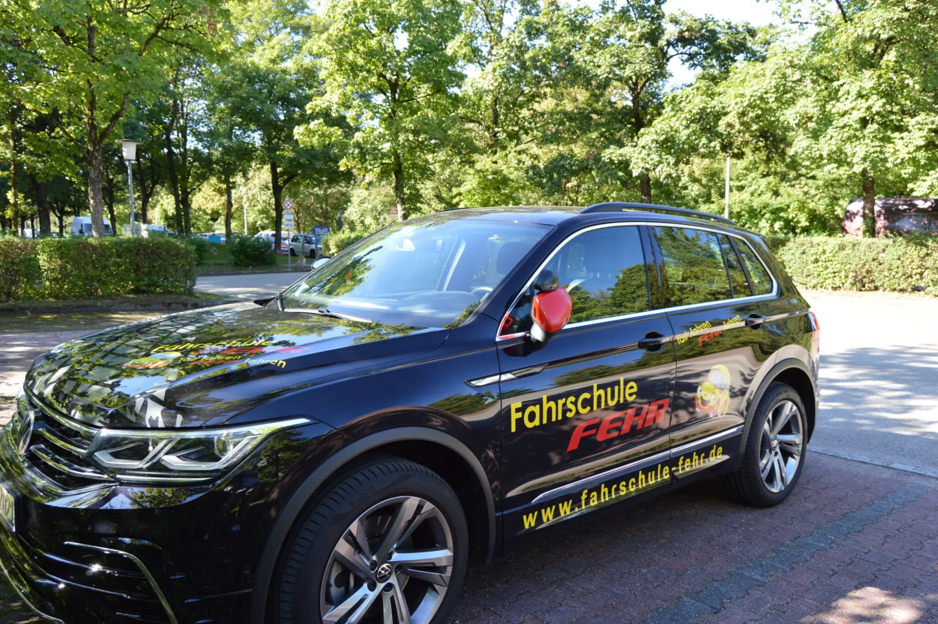 VW Tiguan Schaltauto der Fahrschule Fehr