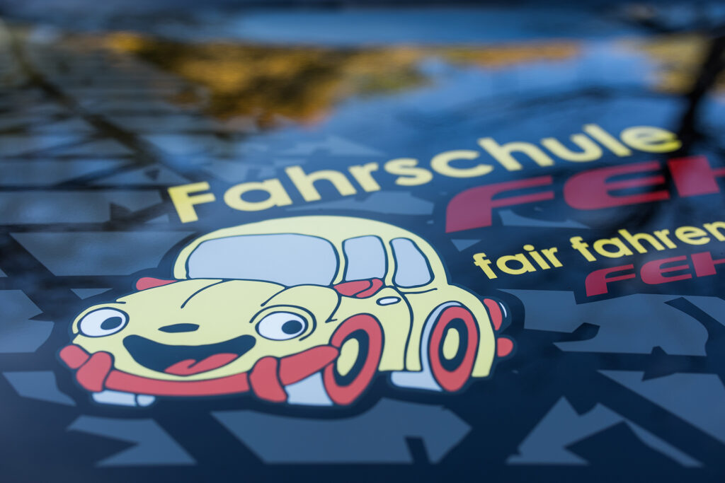 Der Käfer der Fahrschule Fehr